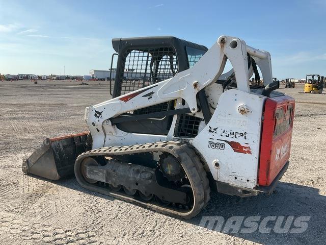 Bobcat T590 Lietoti riteņu kompaktiekrāvēji