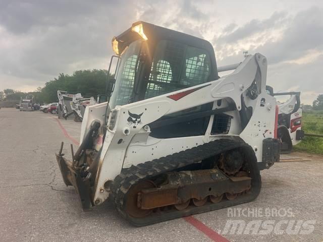 Bobcat T595 Lietoti riteņu kompaktiekrāvēji