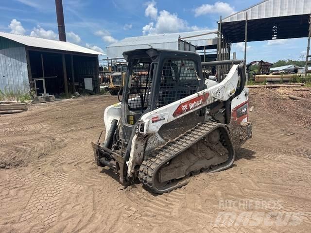 Bobcat T66 Lietoti riteņu kompaktiekrāvēji