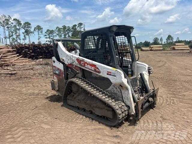 Bobcat T66 Lietoti riteņu kompaktiekrāvēji