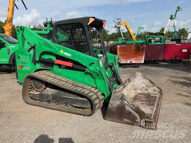 Bobcat T740 Lietoti riteņu kompaktiekrāvēji