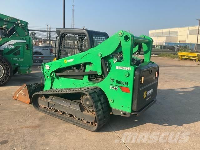 Bobcat T740 Lietoti riteņu kompaktiekrāvēji