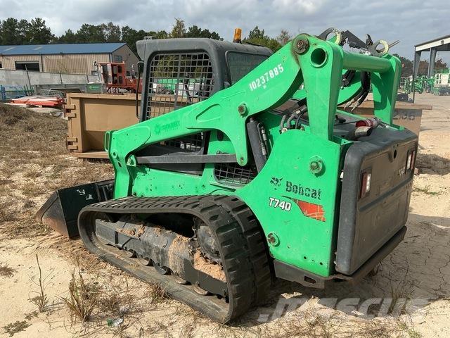 Bobcat T740 Lietoti riteņu kompaktiekrāvēji