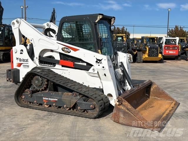 Bobcat T870 Lietoti riteņu kompaktiekrāvēji