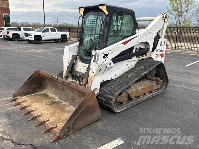 Bobcat T870 Lietoti riteņu kompaktiekrāvēji