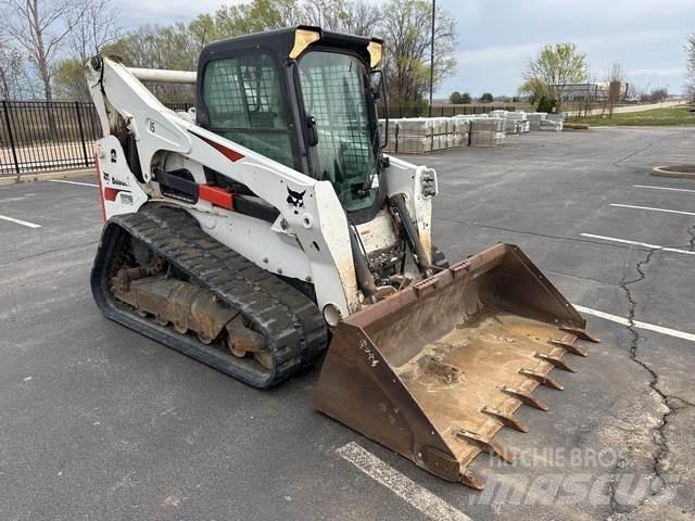 Bobcat T870 Lietoti riteņu kompaktiekrāvēji