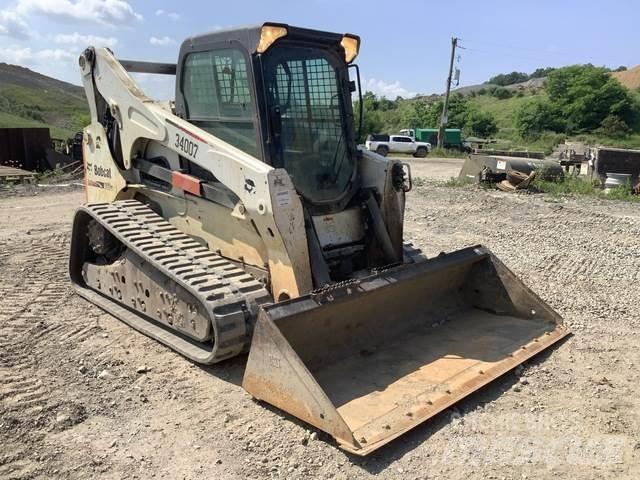 Bobcat T870 Lietoti riteņu kompaktiekrāvēji