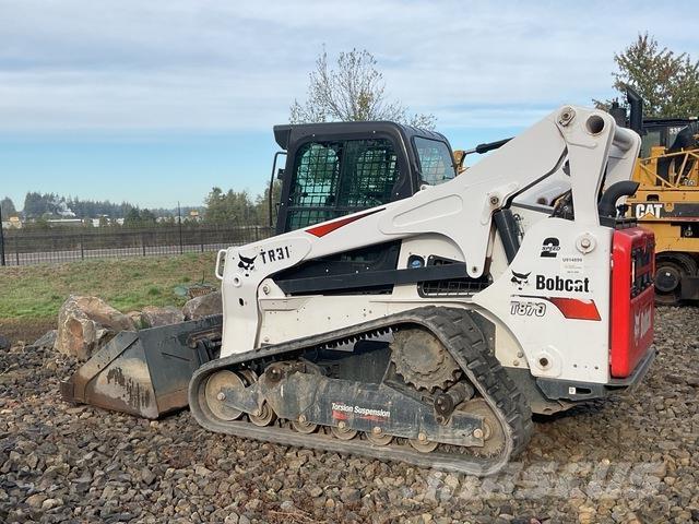 Bobcat T870 Lietoti riteņu kompaktiekrāvēji