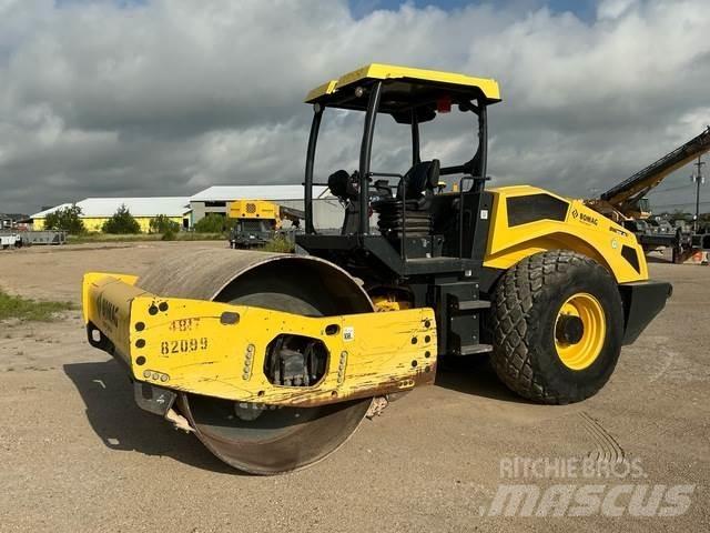 Bomag BW211D-5 Vienvalča grunts veltņi