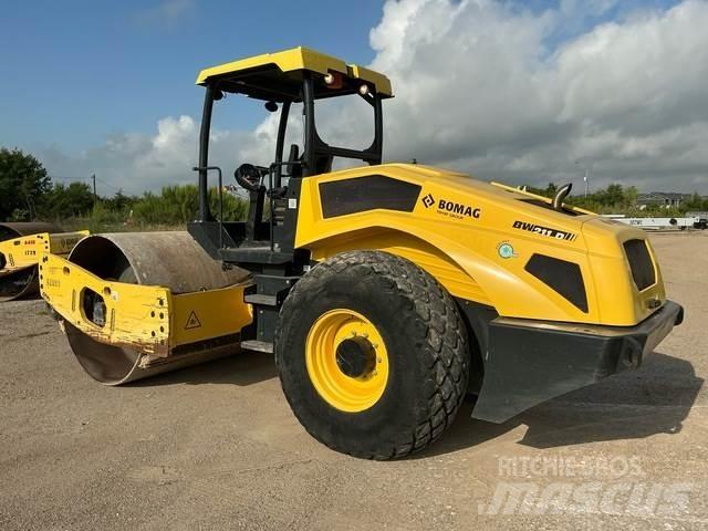 Bomag BW211D-5 Vienvalča grunts veltņi
