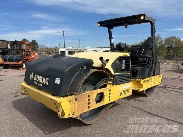 Bomag BW266AD Pneimatiskie veltņi