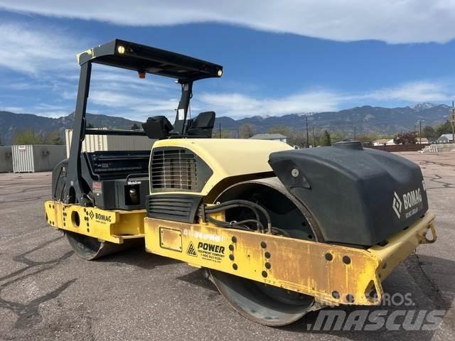 Bomag BW266AD Pneimatiskie veltņi