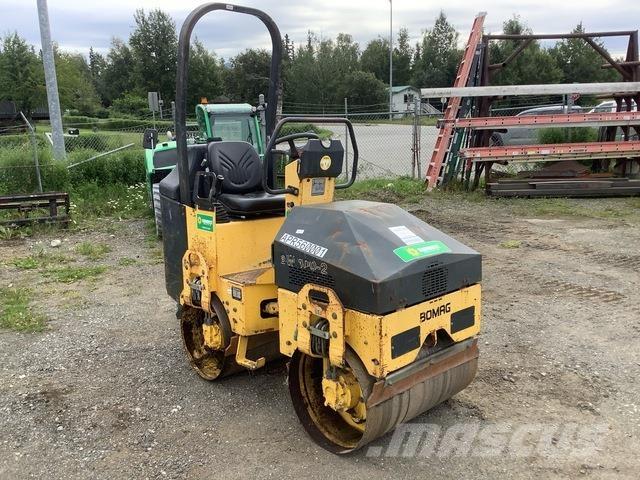 Bomag BW900D-2 Divvalču grunts veltņi