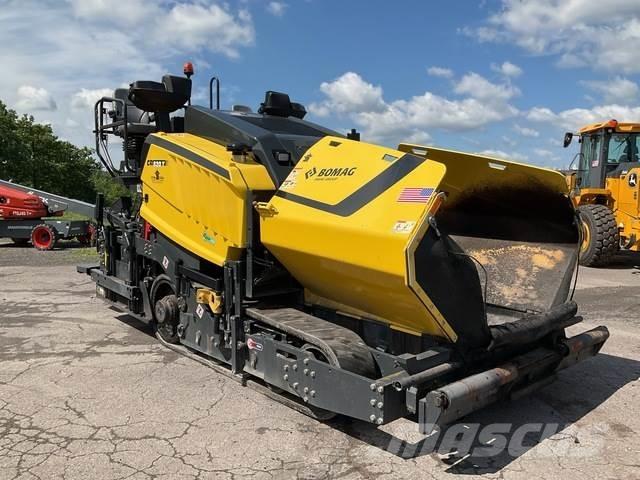 Bomag CR-820T Asfalta klājēji