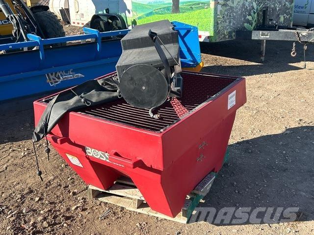 Boss  Smilšu un sāls kaisītāji