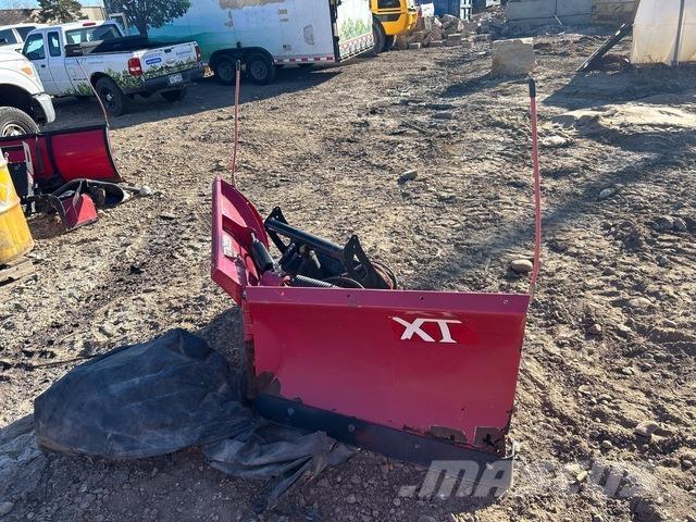 Boss XT Sniega naži un tīrītāji