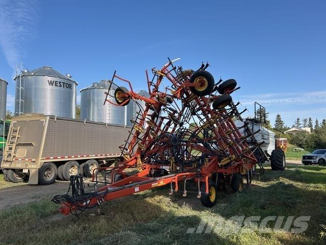 Bourgault 8810 Sējmašīnas