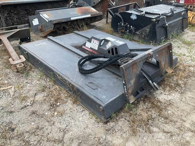 Bradco 15330 Mauriņa traktors