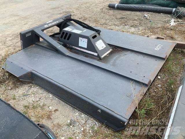 Bradco 15330 Mauriņa traktors