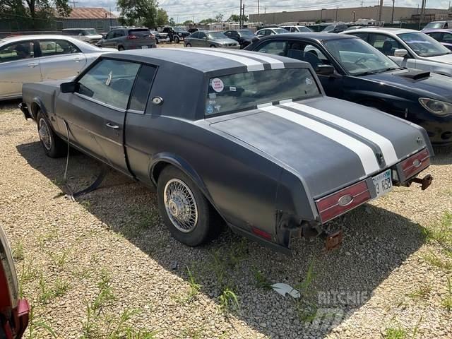 Buick Riviera Automašīnas