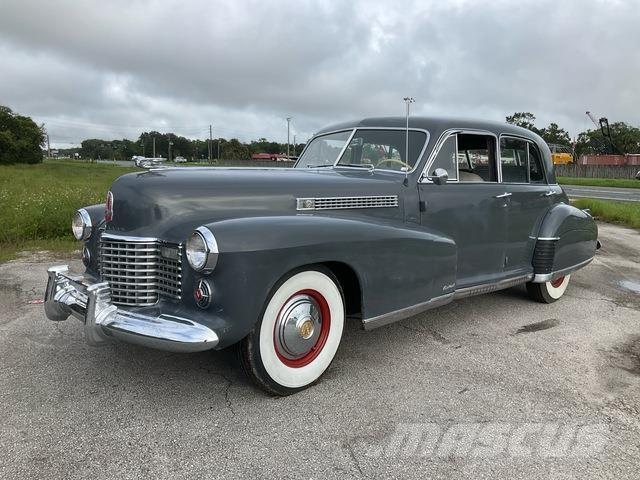 Cadillac  Automašīnas