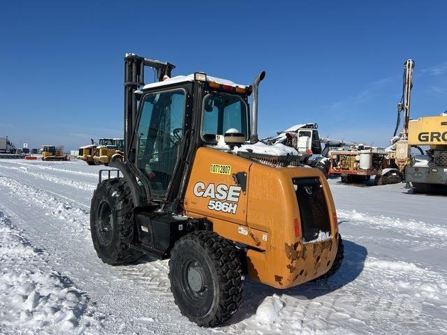 CASE 586H Apvidus autokrāvējs