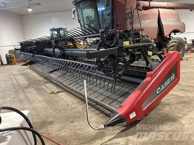 Case IH 2162 Ražas novākšanas galvas