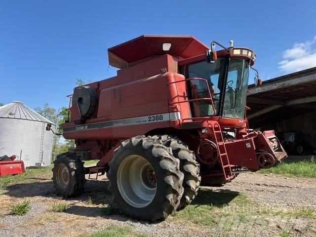 Case IH 2388 Ražas novākšanas kombaini