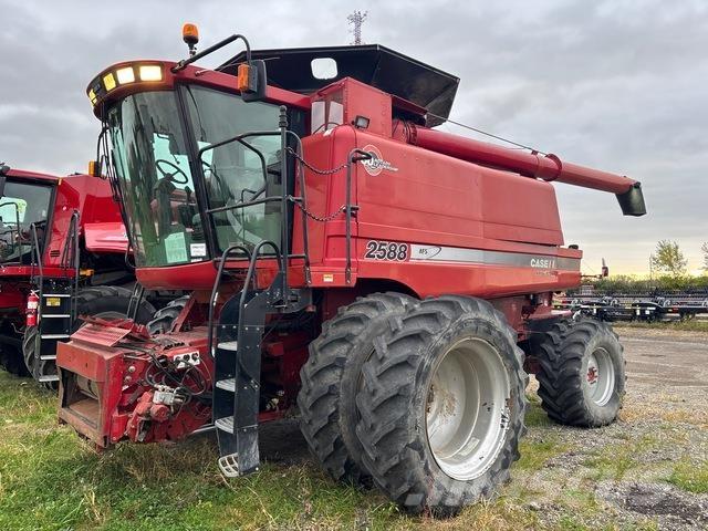 Case IH 2588 Ražas novākšanas kombaini