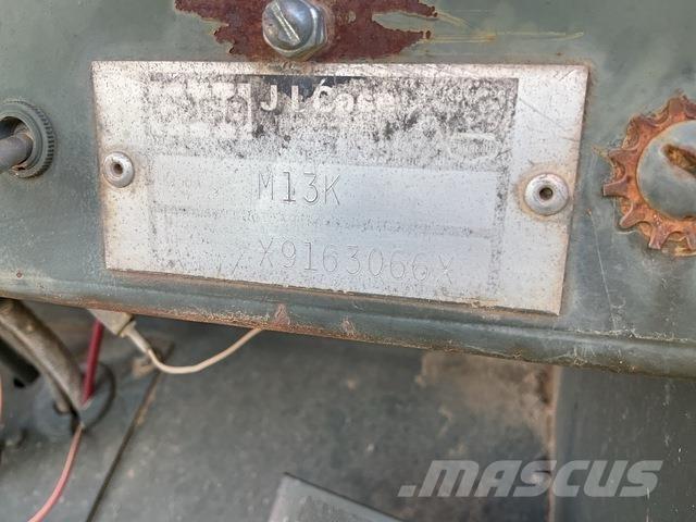 CASE M13K Apvidus autokrāvējs