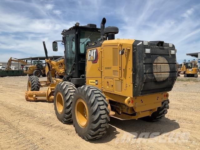 CAT 140 Greideri