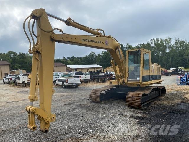 CAT 225 Kāpurķēžu ekskavatori