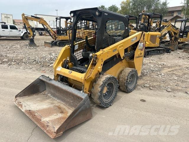 CAT 226D3 Lietoti riteņu kompaktiekrāvēji