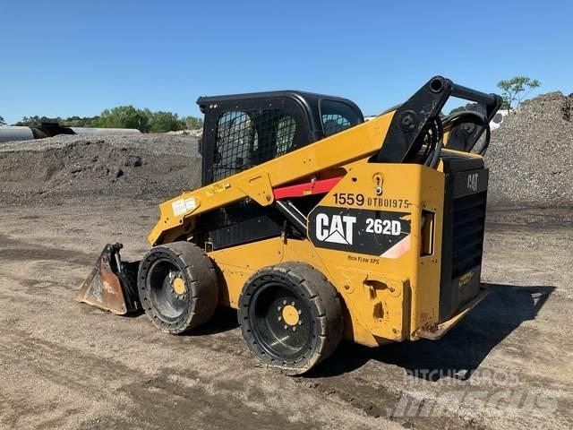 CAT 262D Lietoti riteņu kompaktiekrāvēji