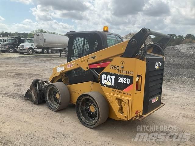 CAT 262D Lietoti riteņu kompaktiekrāvēji