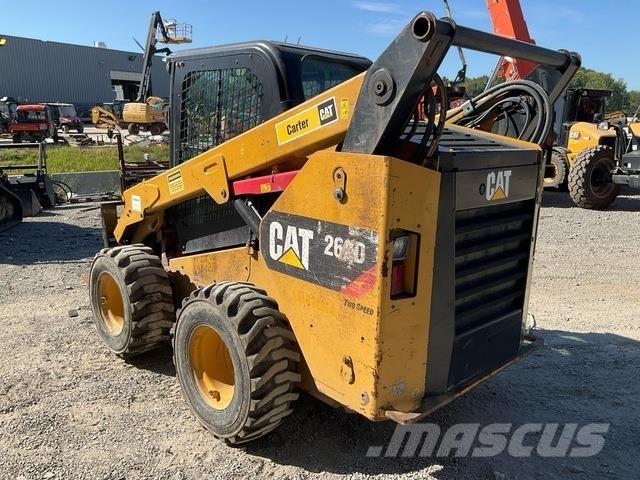 CAT 262D Lietoti riteņu kompaktiekrāvēji