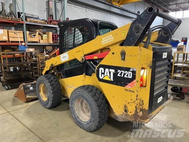 CAT 272D Lietoti riteņu kompaktiekrāvēji