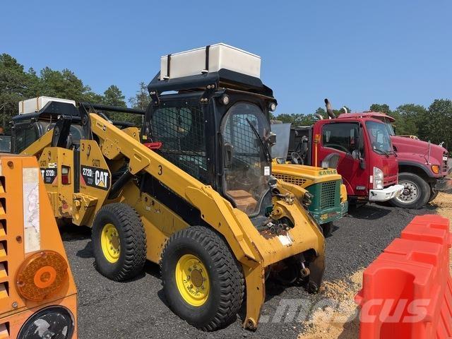 CAT 272D2XHP Lietoti riteņu kompaktiekrāvēji