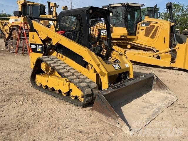 CAT 299D2 Lietoti riteņu kompaktiekrāvēji
