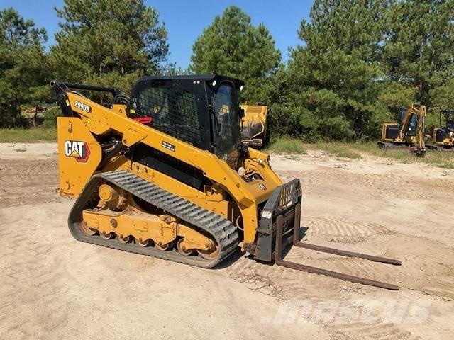 CAT 299D3 Lietoti riteņu kompaktiekrāvēji