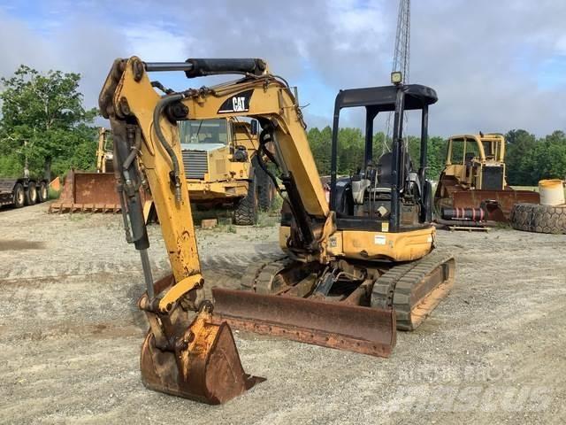 CAT 304 CR Kāpurķēžu ekskavatori