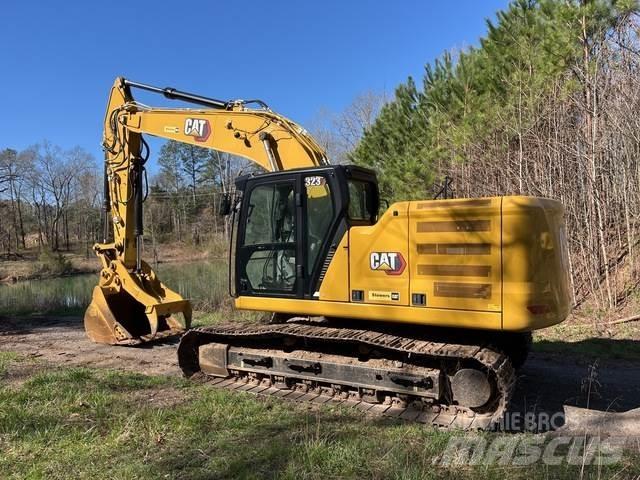 CAT 323 Kāpurķēžu ekskavatori
