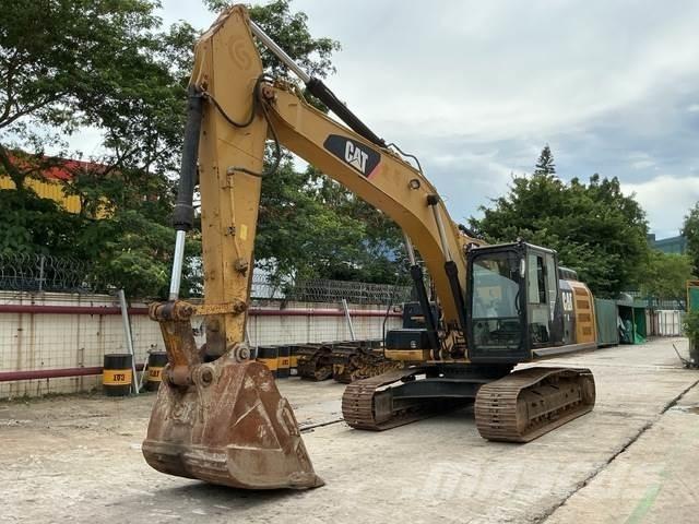 CAT 324E Kāpurķēžu ekskavatori