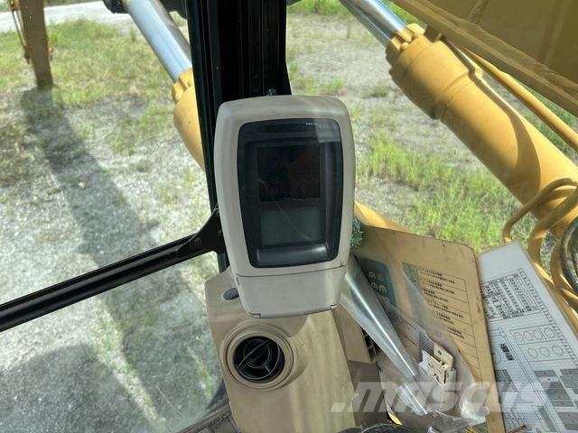 CAT 330 CL Kāpurķēžu ekskavatori