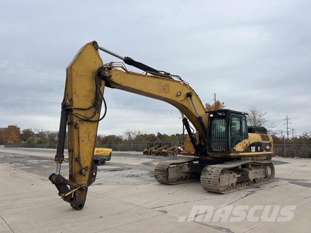 CAT 330D Kāpurķēžu ekskavatori