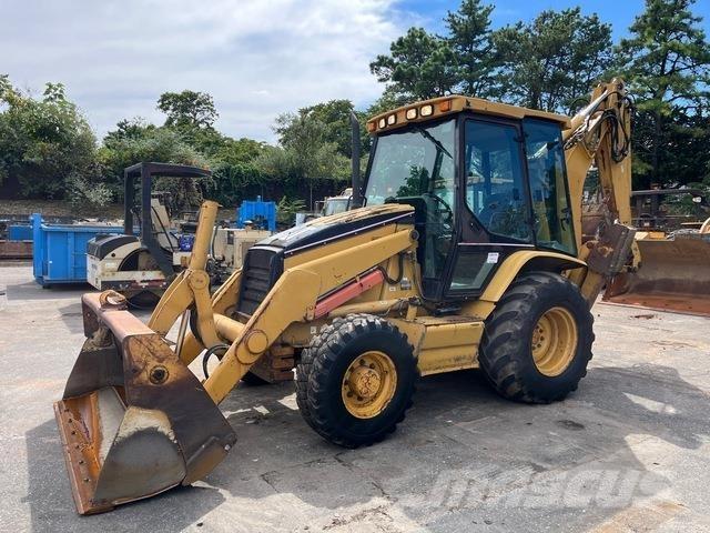 CAT 420D Ekskavatori-iekrāvēji