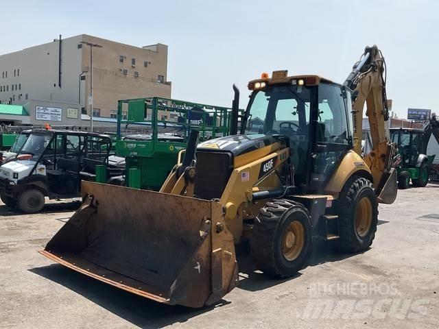CAT 450 Ekskavatori-iekrāvēji