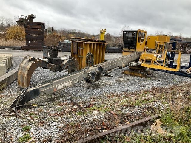 CAT 519 SM Baļķu iekrāvēji