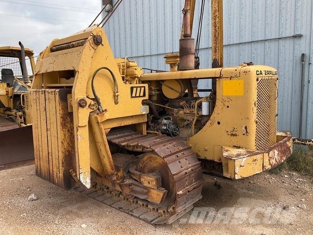 CAT 561C Cauruļvadu buldozeri