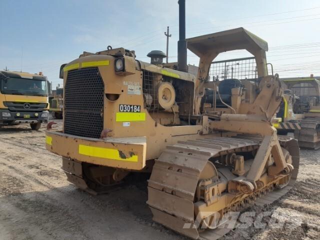 CAT 572E Cauruļvadu buldozeri